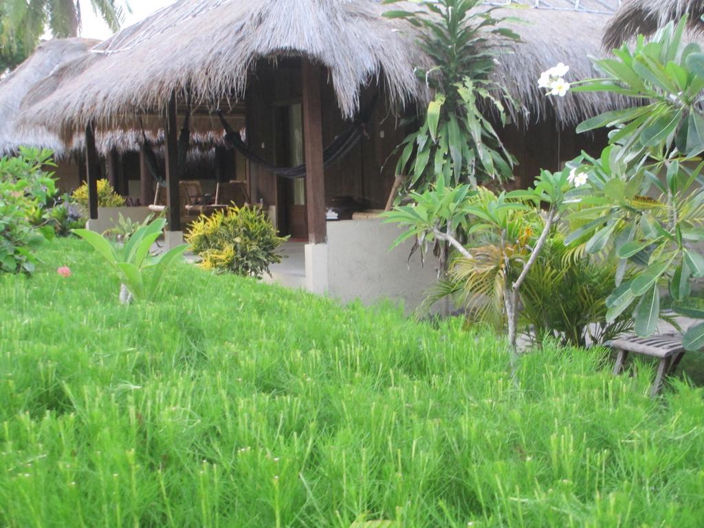 Selong Belanak Bungalows Екстер'єр фото