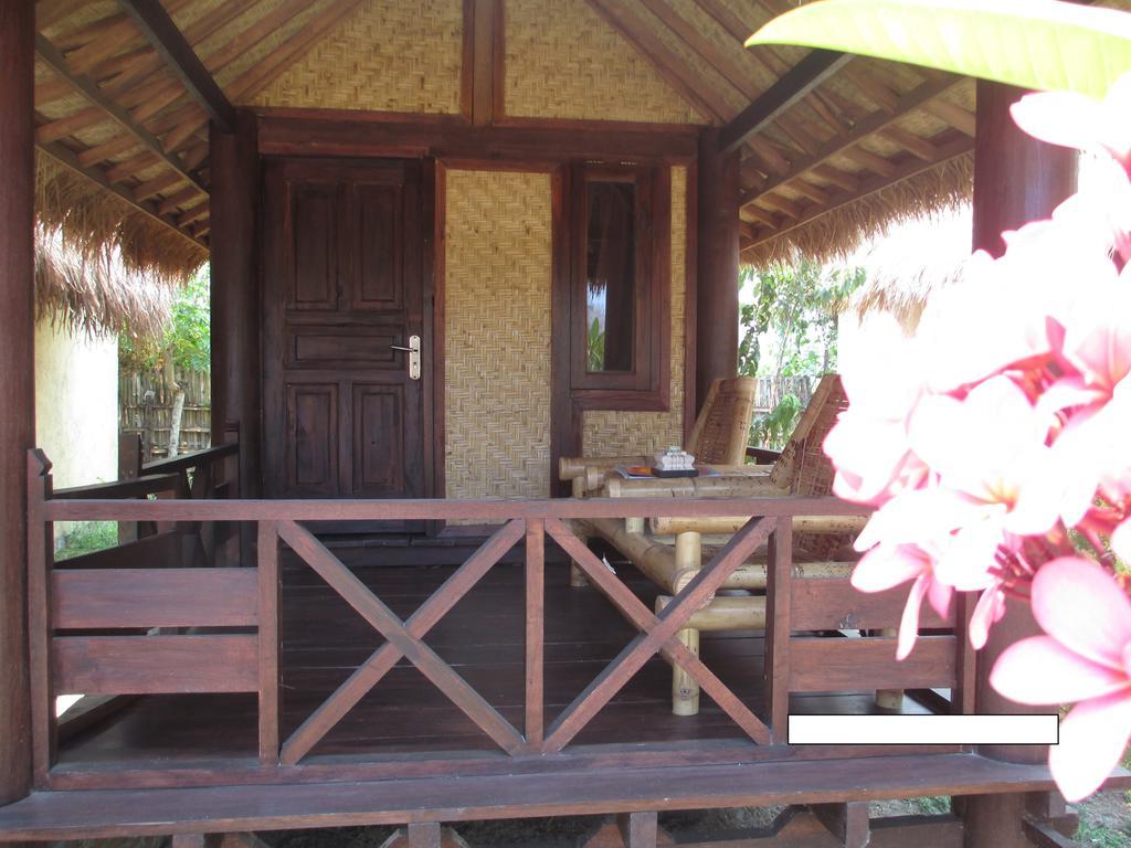 Selong Belanak Bungalows Екстер'єр фото